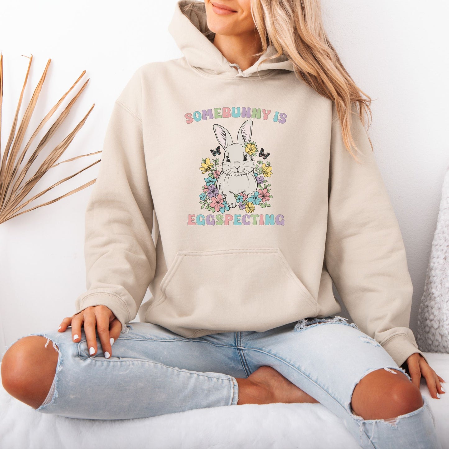 Somebody is Eggspecting Easter Pregnancy Hoodie