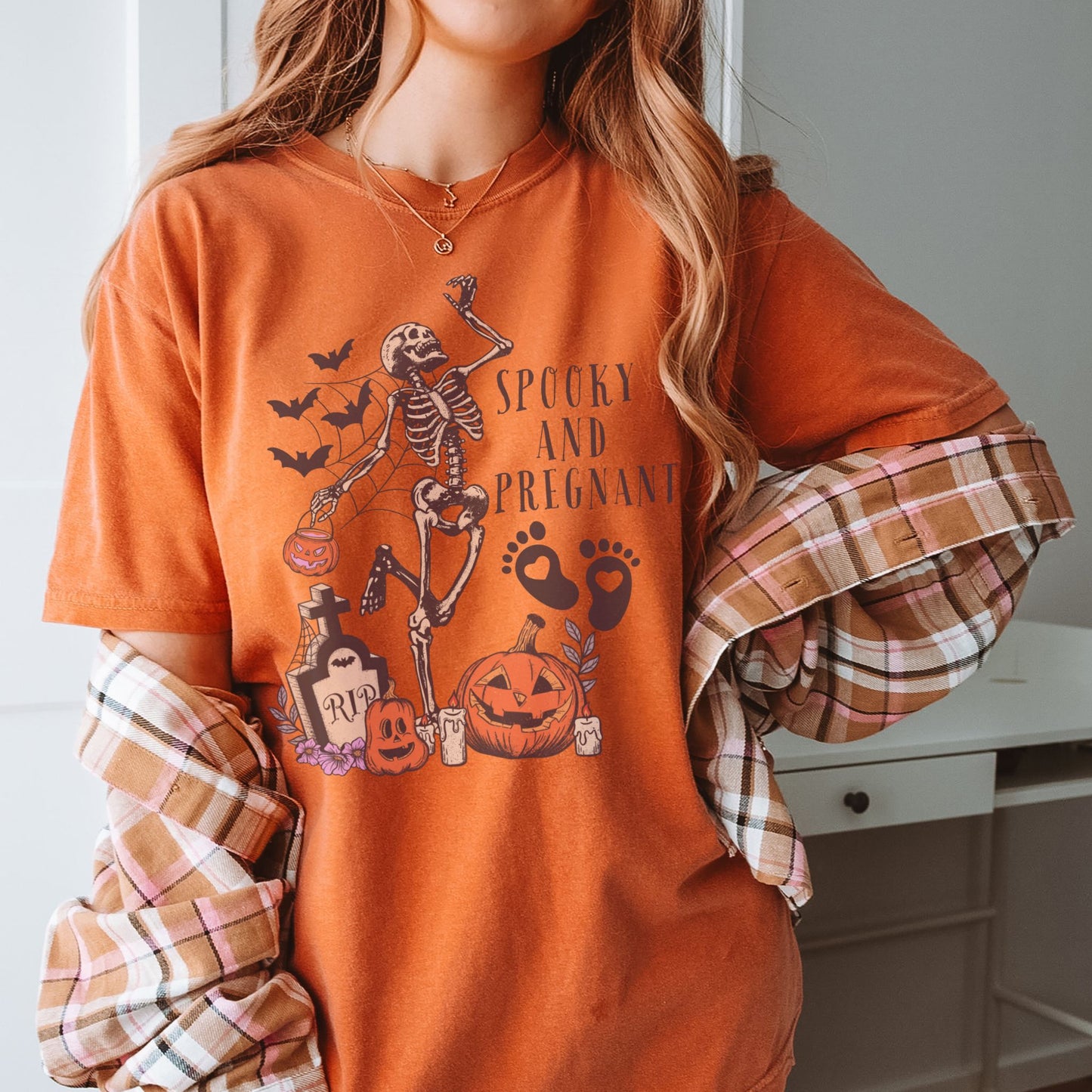 Spooky and Pregnant Halloween Pregnancy T-Shirt