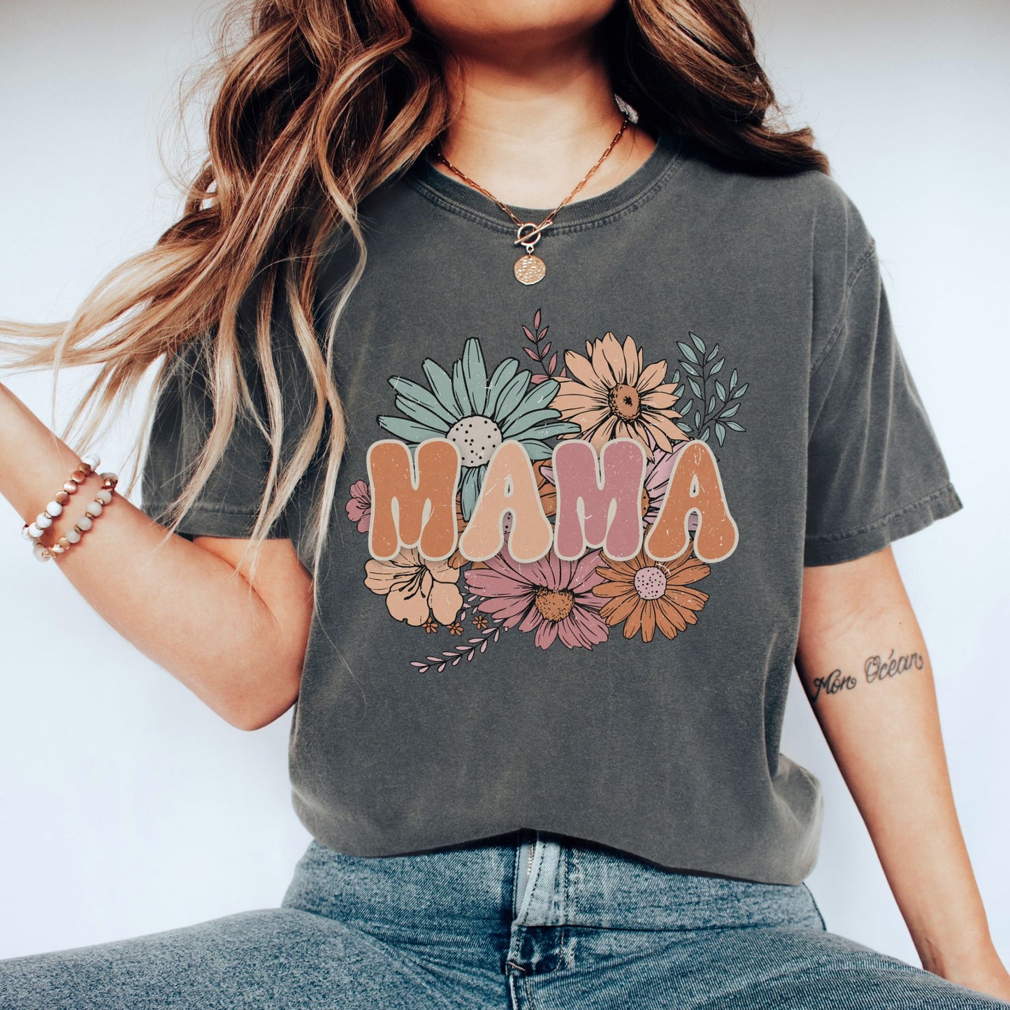 Retro Floral Mama T-Shirt