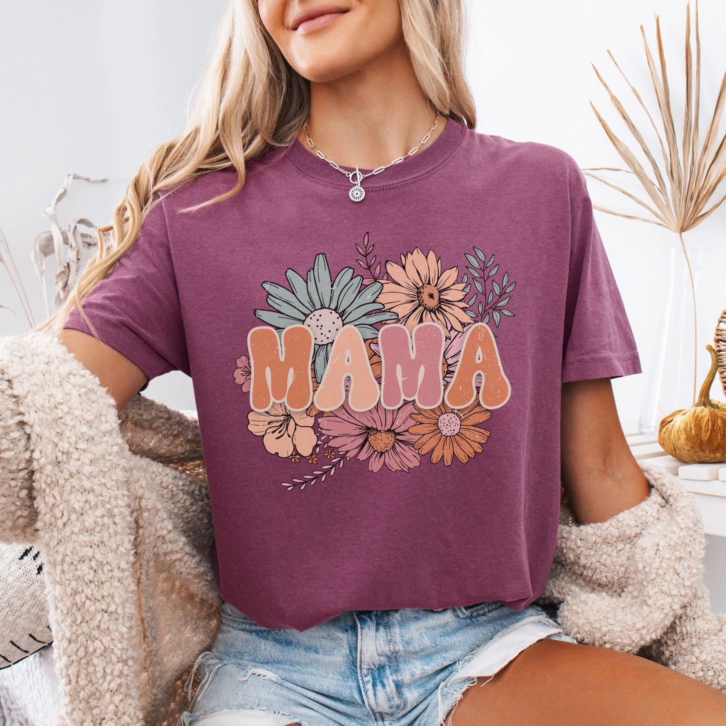 Retro Floral Mama T-Shirt