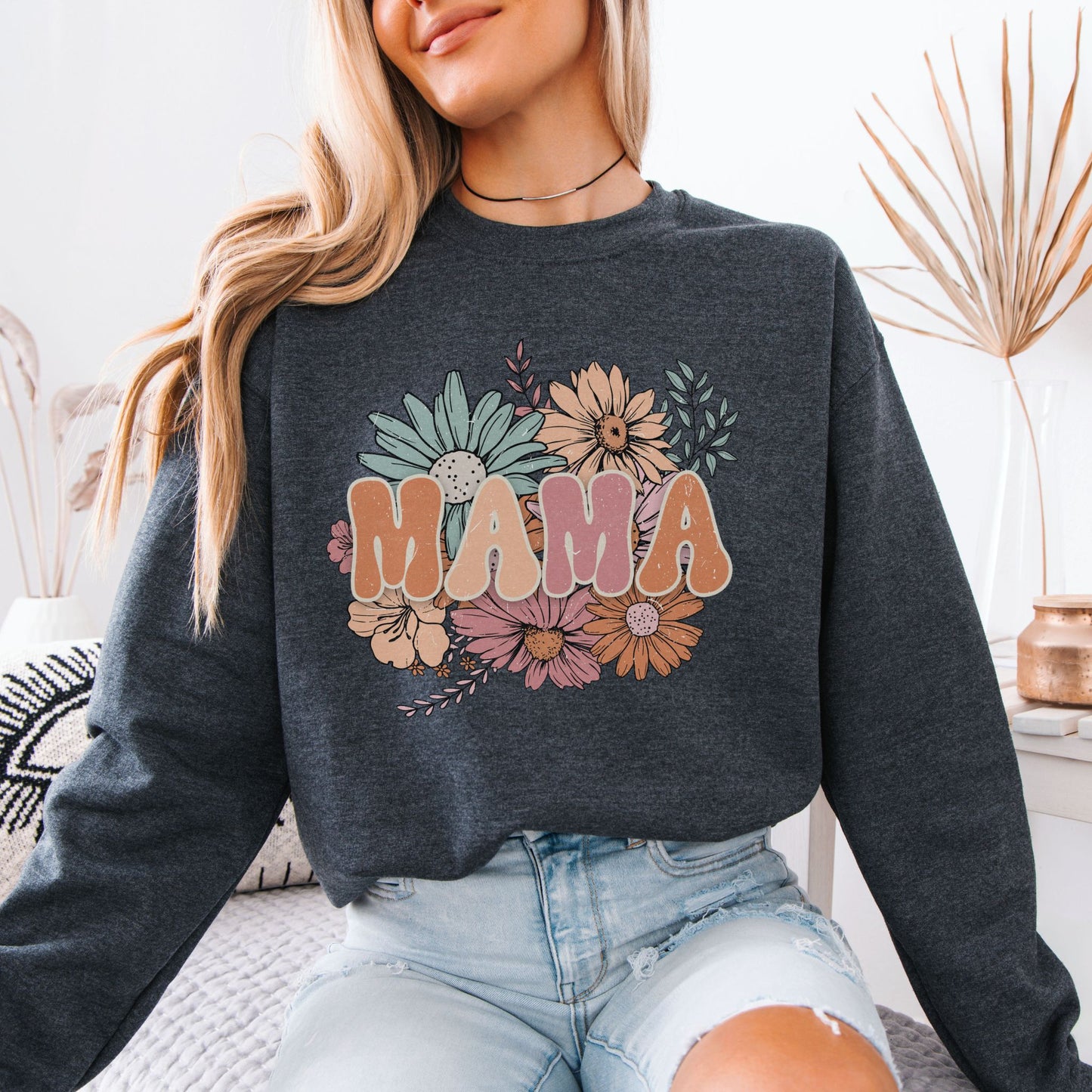Retro Floral Mama Sweatshirt