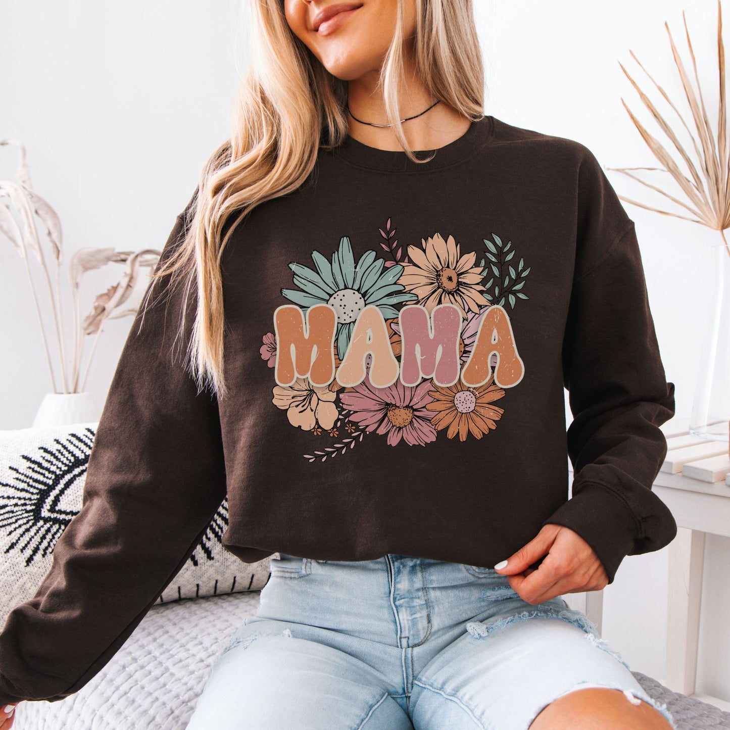 Retro Floral Mama Sweatshirt