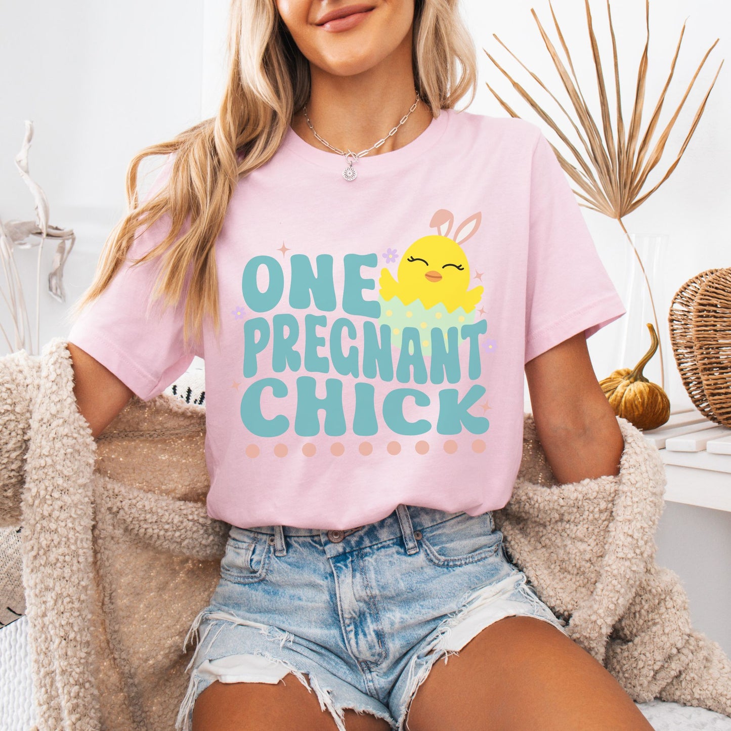 One Pregnant Chick Easter Pregnancy T-Shirt