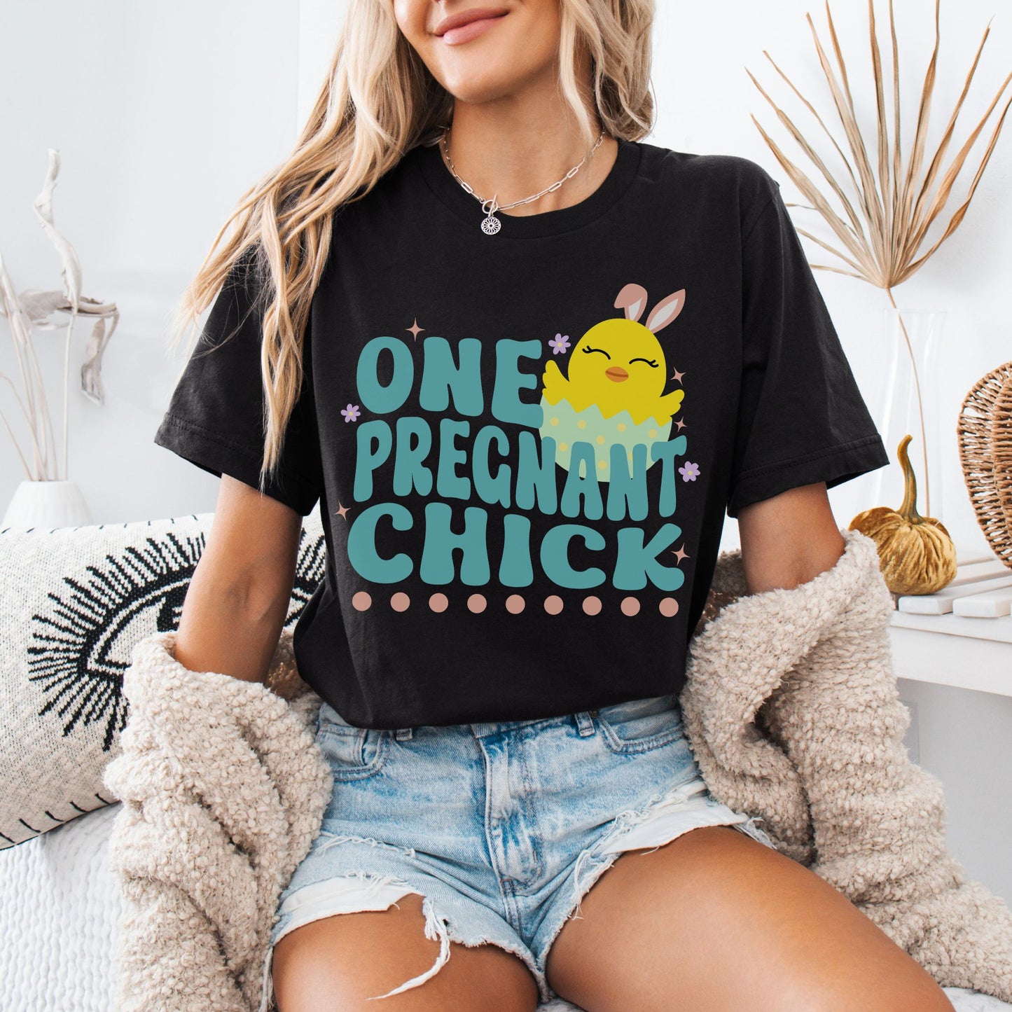 One Pregnant Chick Easter Pregnancy T-Shirt