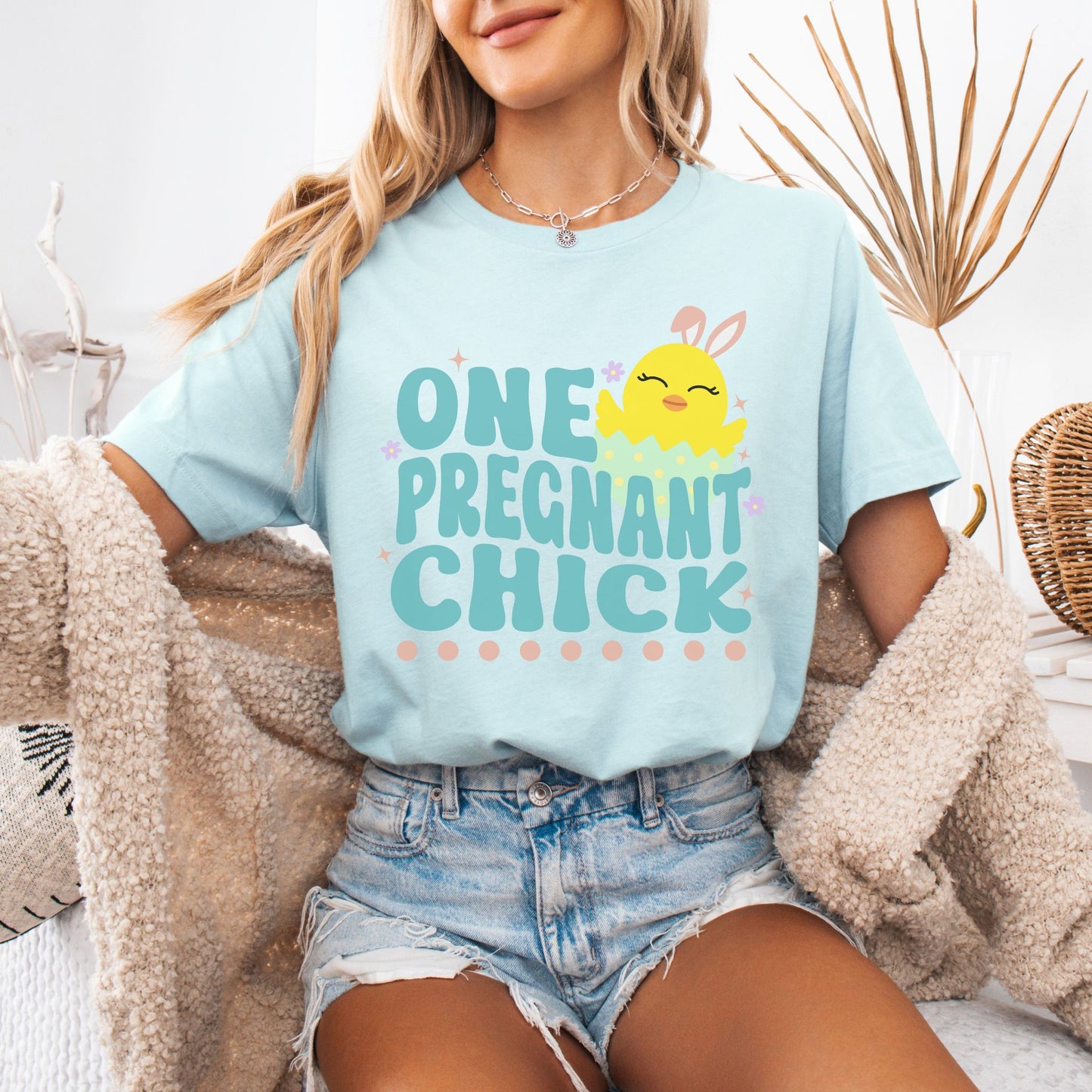 One Pregnant Chick Easter Pregnancy T-Shirt