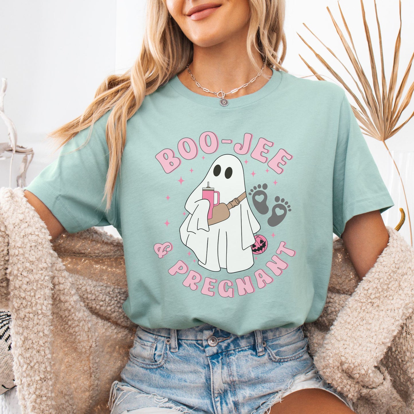Boojee and Pregnant Halloween Pregnancy T-Shirt